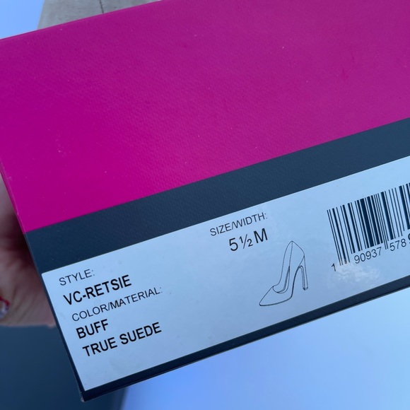 Vince Camuto - tan suede pumps - Picture 6 of 6